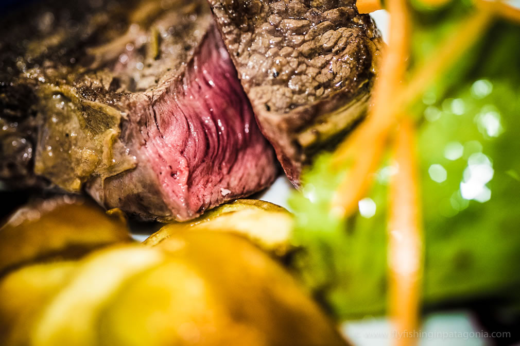 A perfect bife de chorizo at Limay River Lodge photo