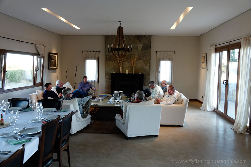 Dining-Living room at Limay River Lodge